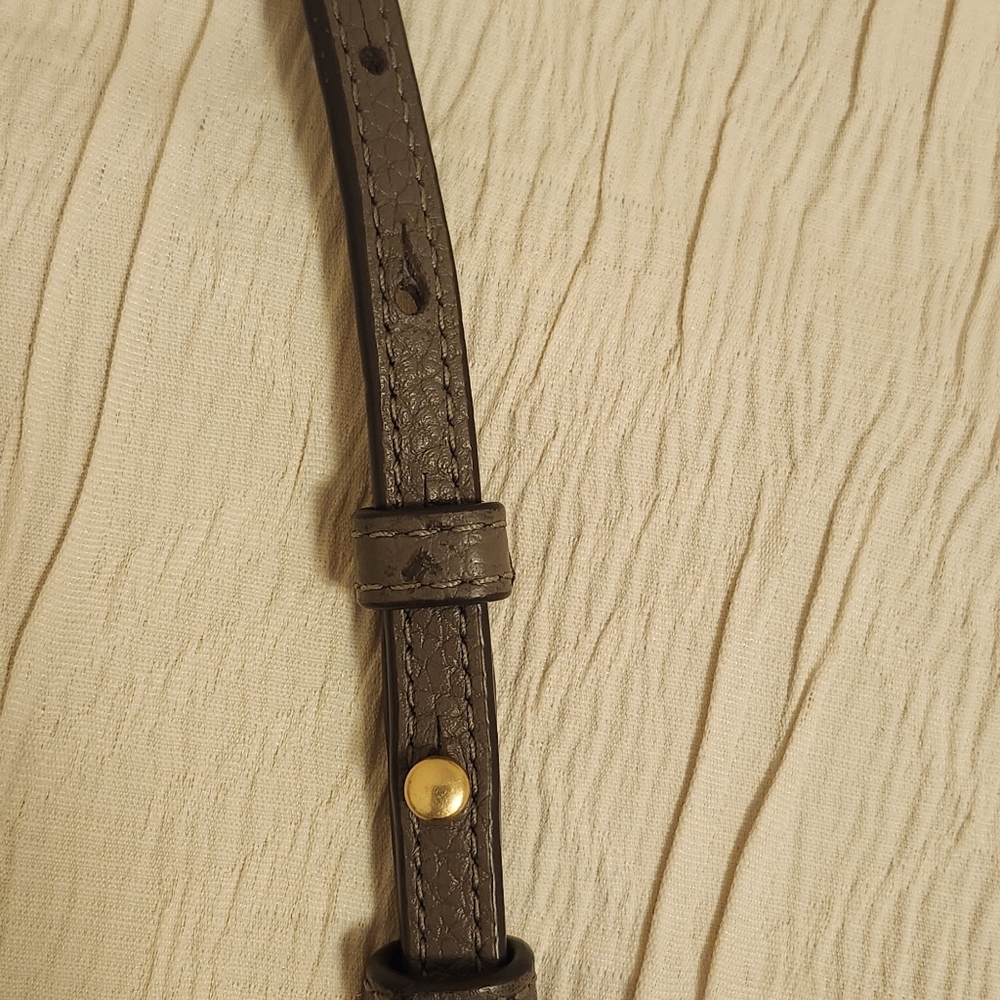 Tori Burch Mercer Pebbled Zip Crossbody, with Gold Accents